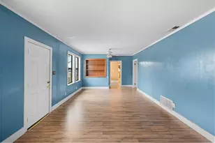 148 E Boundary St, Giddings, TX 78942 - Photo 6