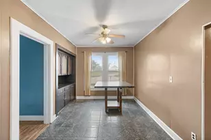 148 E Boundary St, Giddings, TX 78942 - Photo 6