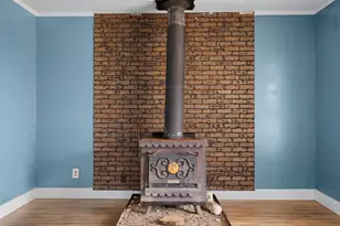 148 E Boundary St, Giddings, TX 78942 - Photo 4