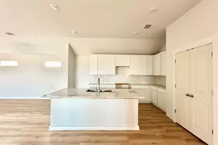 175 Bellie Ln, Kyle, TX 78640 - Photo 2