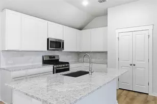 175 Bellie Ln, Kyle, TX 78640 - Photo 8