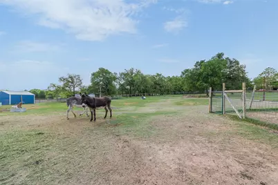 203 Saffles Road, Waco, TX 76706 - Photo 18