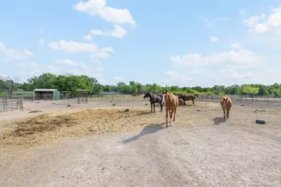 203 Saffles Road, Waco, TX 76706 - Photo 22