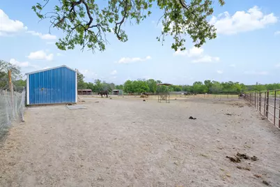203 Saffles Road, Waco, TX 76706 - Photo 2