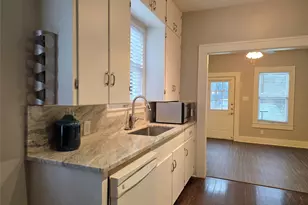 206 E 34th St, Austin, TX 78705 - Photo 8