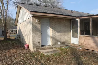 1504 Lakeview Drive, Lockhart, TX 78644 - Photo 22