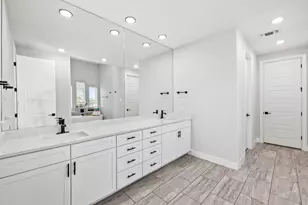 225 Spicewood Trails Dr, Spicewood, TX 78669 - Photo 16