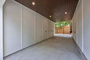 1175 Navasota St, Austin, TX 78702 - Photo 40