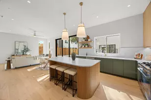 1175 Navasota St, Austin, TX 78702 - Photo 16