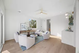 1175 Navasota St, Austin, TX 78702 - Photo 30