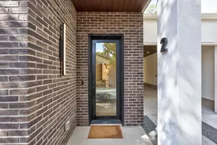 1175 Navasota St, Austin, TX 78702 - Photo 40