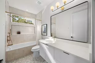 1175 Navasota St, Austin, TX 78702 - Photo 30