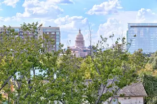 1175 Navasota St, Austin, TX 78702 - Photo 38