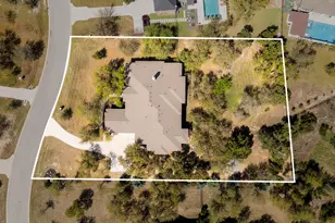 9709 Avion Cv, Dripping Springs, TX 78620 - Photo 2