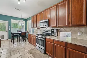 2301 Ambling Trail, Pflugerville, TX 78660 - Photo 10