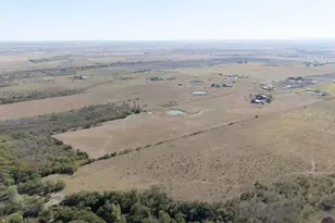 20181 Janak Rd, Coupland, TX 78615 - Photo 4