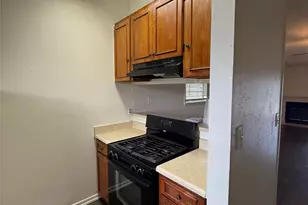 618 Mill St, San Marcos, TX 78666 - Photo 4