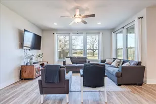 203 Zuma Dr, Liberty Hill, TX 78642 - Photo 8