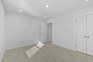 244 Bloomington Loop, Hutto, TX 78634 - Photo 20