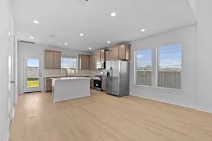 244 Bloomington Loop, Hutto, TX 78634 - Photo 2