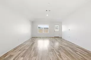 5900 Bell Tower Ln, Austin, TX 78747 - Photo 14