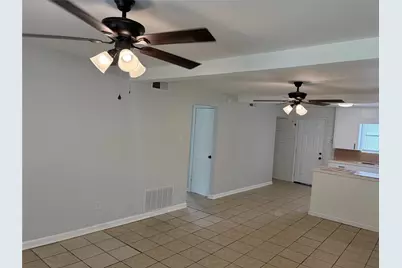 401 Branch Street, Taylor, TX 76574 - Photo 4