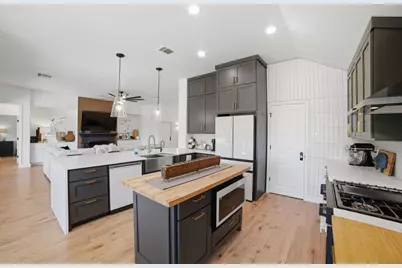 410 Mustang Mesa, Liberty Hill, TX 78642 - Photo 18
