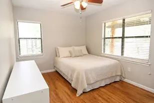 2107 Saratoga Dr, Austin, TX 78733 - Photo 12