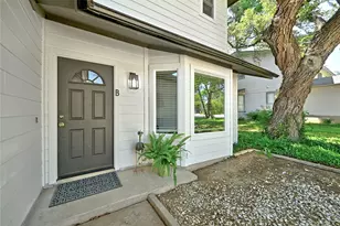 2105 Kirksey Dr, Austin, TX 78741 - Photo 2