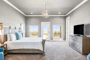 672 Villa Dr, Crystal Beach, TX 77650 - Photo 18