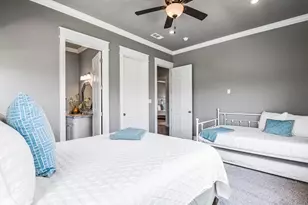 672 Villa Dr, Crystal Beach, TX 77650 - Photo 32