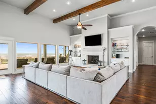 672 Villa Dr, Crystal Beach, TX 77650 - Photo 2