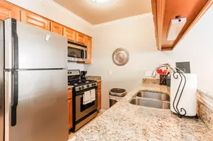 1500 E East Side Dr, Austin, TX 78704 - Photo 6