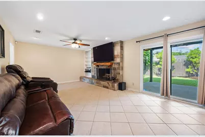 8612 Stillwood Lane, Austin, TX 78757 - Photo 10