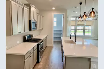 8315 Laughlin Lane, Austin, TX 78744 - Photo 6