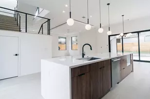 2411 Winsted Ln, Austin, TX 78703 - Photo 8