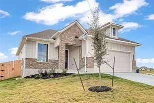 290 Boatright Blvd, Jarrell, TX 76537 - Photo 2