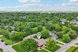 804 Howard St, Taylor, TX 76574 - Photo 32