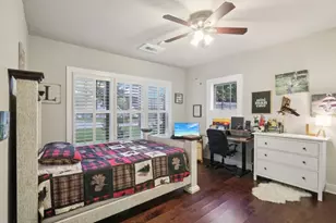 804 Howard St, Taylor, TX 76574 - Photo 20