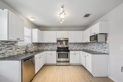 1008 Bluff Meadow Cove, Georgetown, TX 78626 - Photo 10