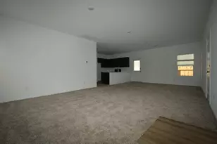 404 E Bass Dr, Bastrop, TX 78602 - Photo 10