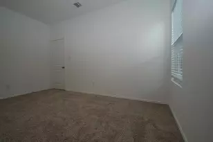 404 E Bass Dr, Bastrop, TX 78602 - Photo 28