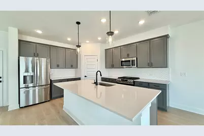 1016 Brickell Loop #B, Austin, TX 78744 - Photo 8