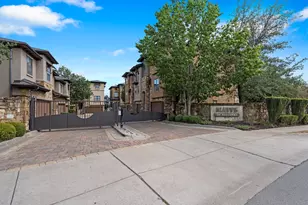 6533 E Hill Dr, Austin, TX 78731 - Photo 4