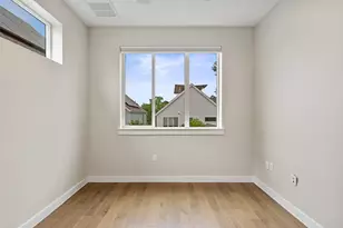 1909 E M. Franklin Ave, Austin, TX 78723 - Photo 16