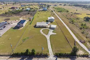 974 Co Rd 223, Florence, TX 76527 - Photo 36