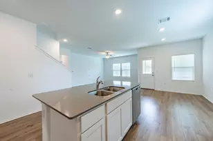 10217 Prague Ct, Austin, TX 78747 - Photo 10