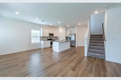 10217 Prague Court, Austin, TX 78747 - Photo 12