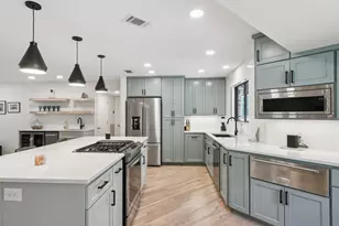 3902 Knollwood Dr, Austin, TX 78731 - Photo 10
