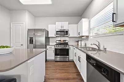 10805 Dimitrios Drive, Austin, TX 78747 - Photo 8